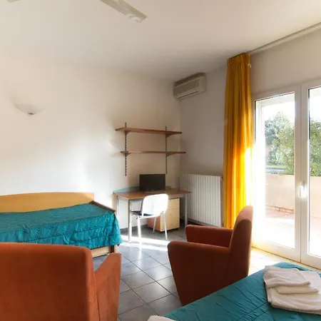 Apartmanhotel I Giardini Di Atena 3*
