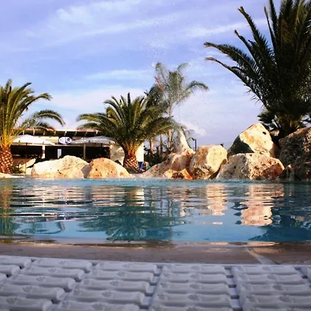 Apartmanhotel I Giardini Di Atena 3*