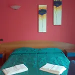 I Giardini Di Atena מלון דירות 3*