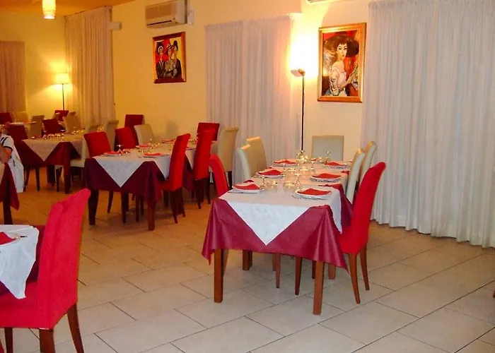 I Giardini Di Atena מלון דירות