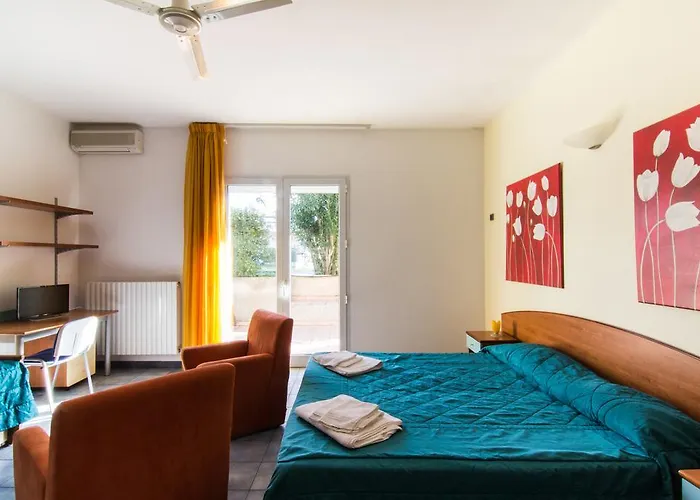 Aparthotel I Giardini Di Atena Merine