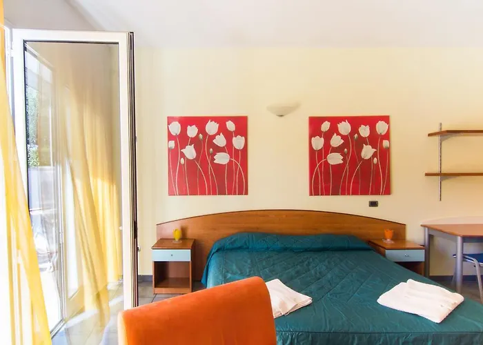 I Giardini Di Atena Aparthotel 3*