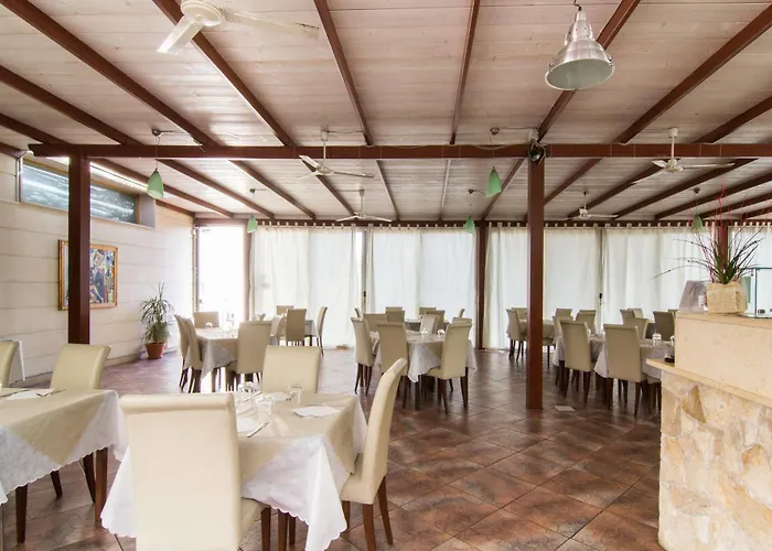 Aparthotel I Giardini Di Atena Merine